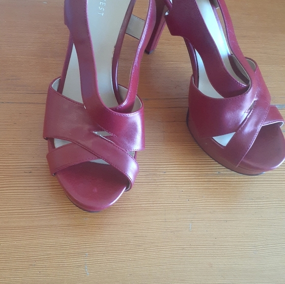 SEXY ❤ NINE WEST 8.5 wine Red Strappy platform Sandals slides Slingback - Picture 6 of 8